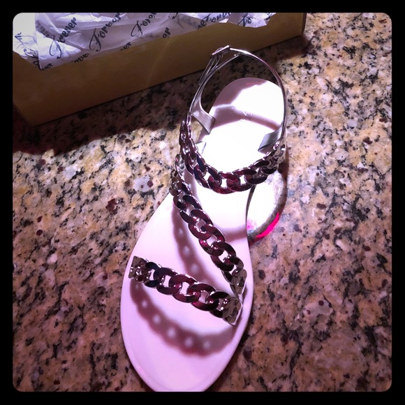 Link Sandals! - Picture 2 of 6